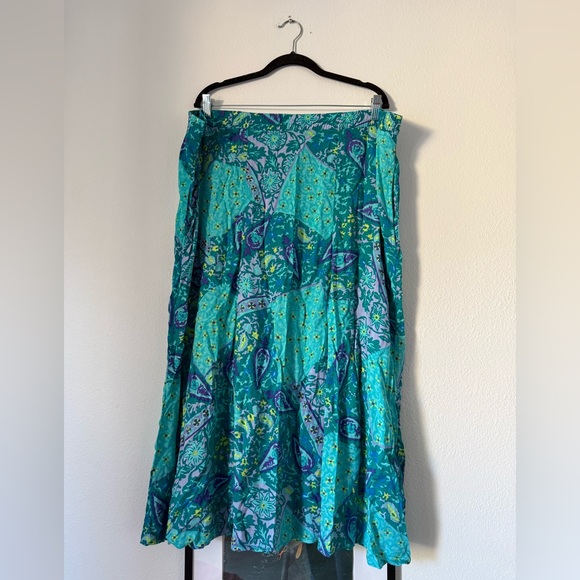 Diane Von Furstenberg Teal and Purple two piece Paisley set - Picture 2 of 3